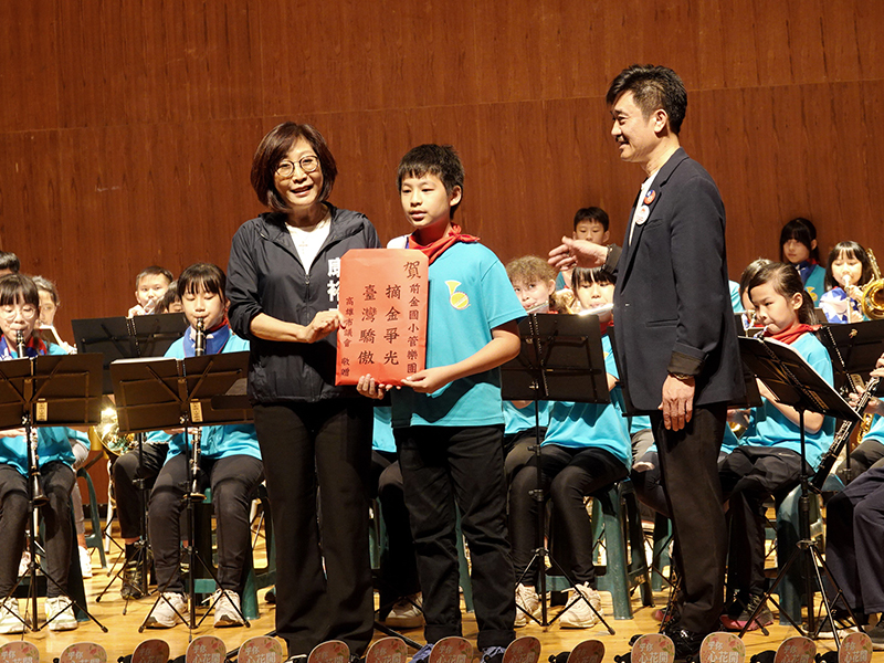前金國小管樂隊代表台灣參加捷克布拉格音樂節勇奪金牌！