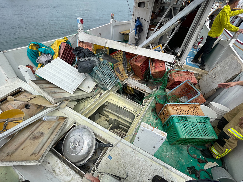 澎湖漁船用電不慎引氣爆 船主多處燒燙傷